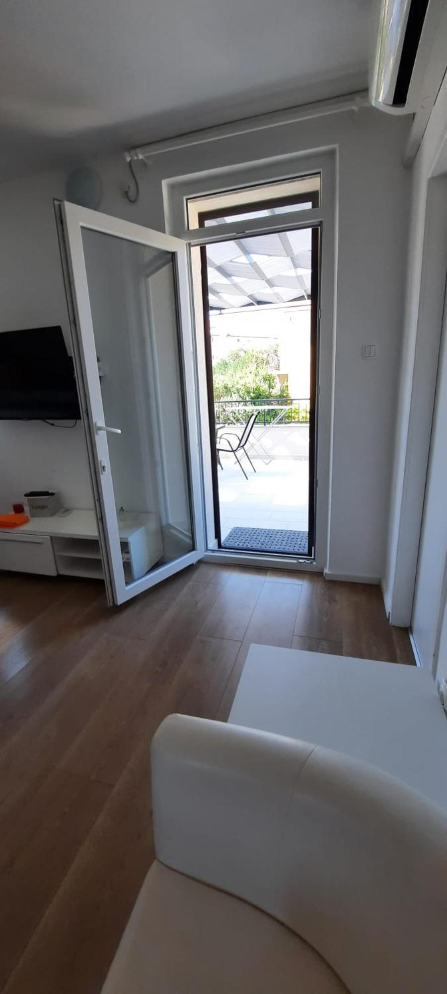 Beach Apartment Kate With Sea View, Balcony And Parking, Murter, Dalmatia Exterior foto