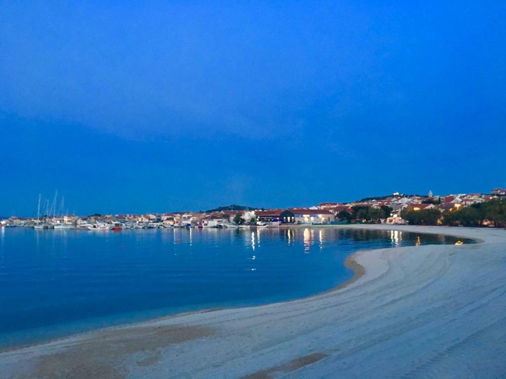 Beach Apartment Kate With Sea View, Balcony And Parking, Murter, Dalmatia Exterior foto