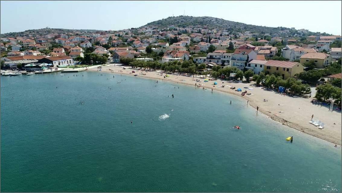 Beach Apartment Kate With Sea View, Balcony And Parking, Murter, Dalmatia Exterior foto